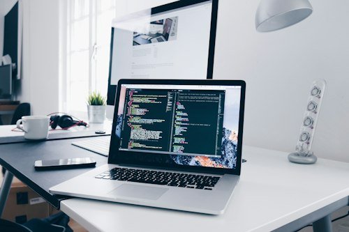 Headless CMS vs Traditional CMS: Making the Right Call